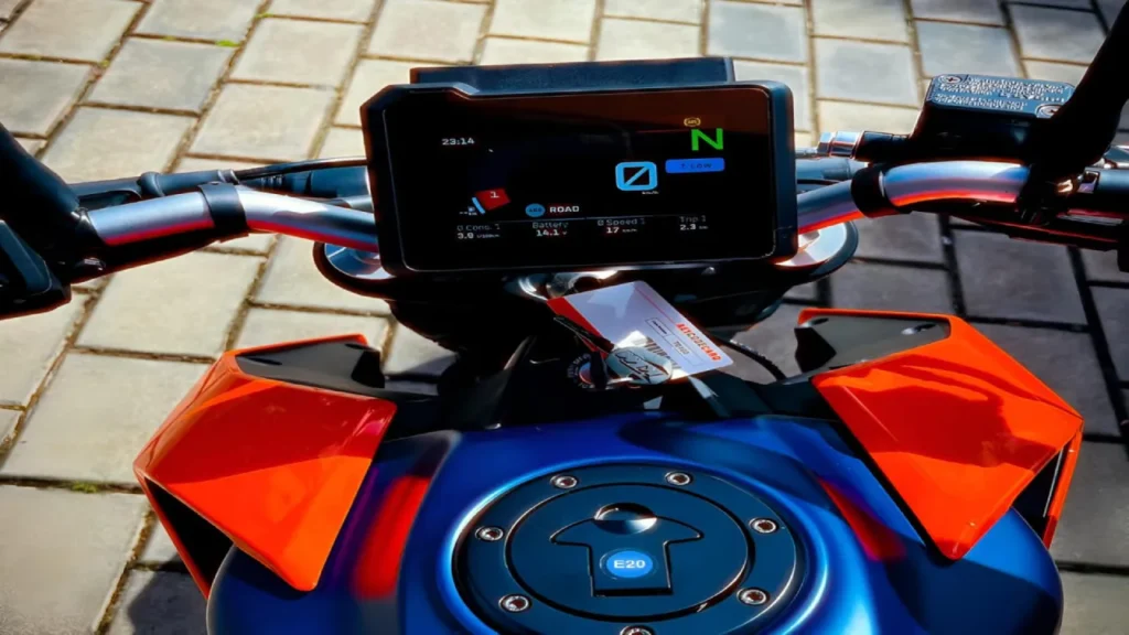KTM Duke 200 TFT Display