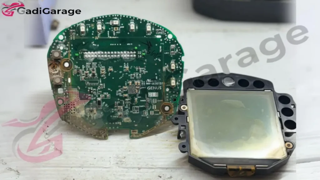 KTM Duke 200 Speedometer Water Damaged Board Display