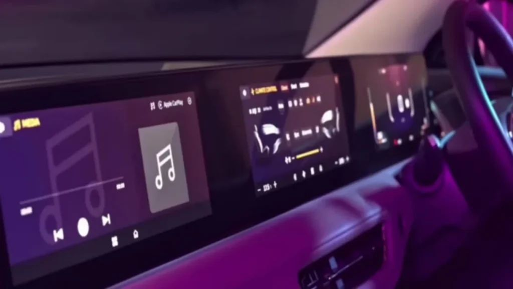 Mahindra-XUV700-Display