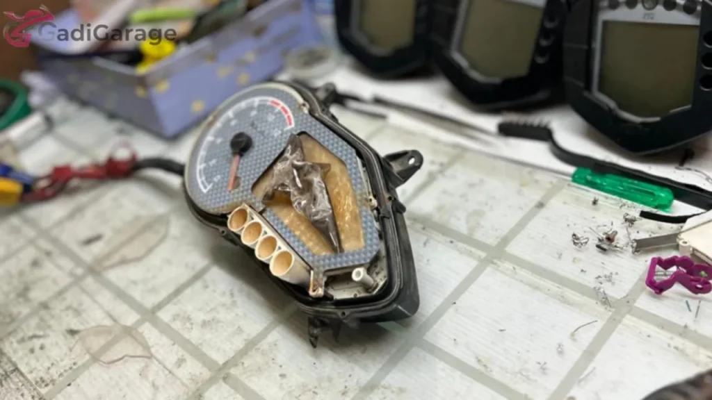 Pulsar 150 Display Broken