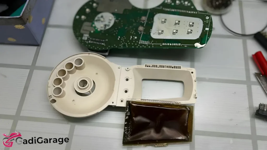 Apache 160 meter Dismantled