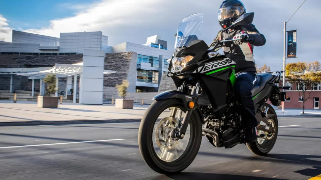 Kawasaki Versys-X 300 Side Look
