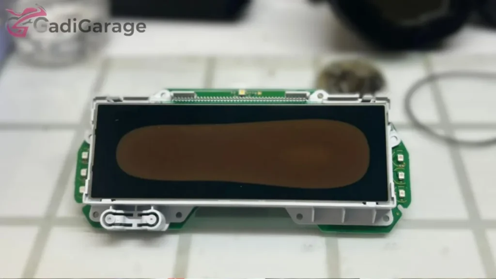 MT 15 Speedometer Display Opened