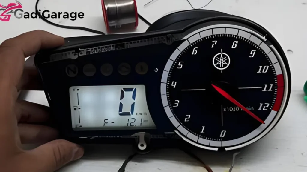 R15 V1 Speedometer Display