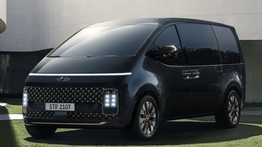 Hyundai Staria Electric Side Look